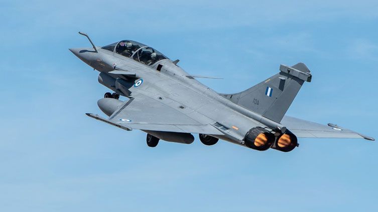Yunanistan 6 Rafale savaş uçağını yarın getiriyor