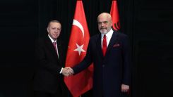 Yunanistan, Arnavutluk-Türkiye ilişkisinden rahatsız
