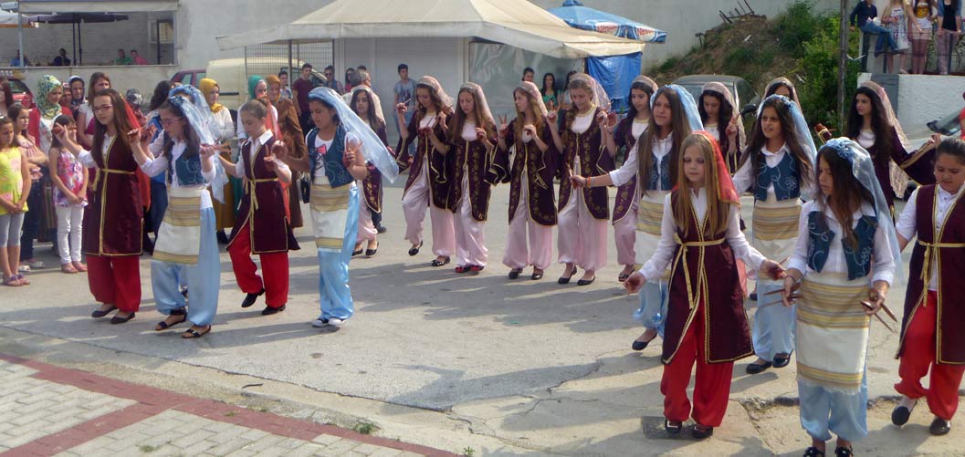 İskeçe Türk Birliği Biçki, Dikiş, Nakış ve El Sanatları Kursları'nın Sergi Açılışları Sona Erdi