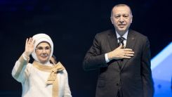 Cumhurbaşkanı Erdoğan ve eşinin Kovid-19 testleri pozitif çıktı
