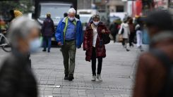 Κοροναϊός: Πότε θα καταργηθούν τα μέτρα – Τι θα γίνει με τους ανεμβολίαστους