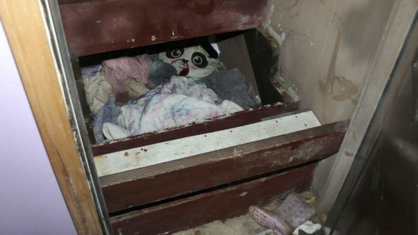 2 yıldır kayıp olan çocuk evin sandığında bulundu