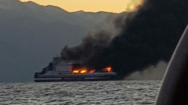 Felaketi yaşadılar! Yunanistan'da yangın çıkan feribottaki 1'i Türk 14 kişi kayıp