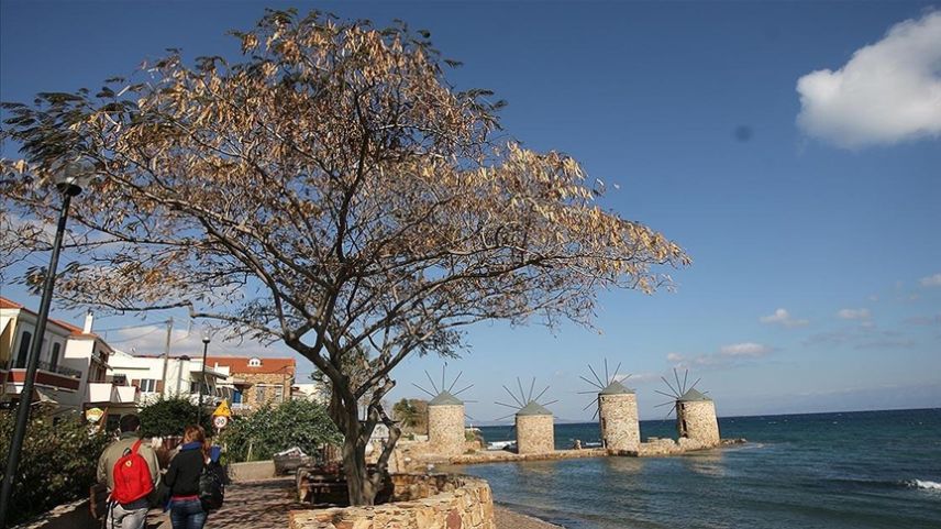 Turizmciler ve esnaf, Yunanistan-Türkiye feribot seferlerinin başlamasından umutlu