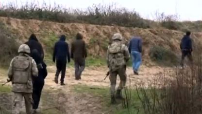 Yunanistan sınırında 5'i terör örgütü mensubu 8 kişi yakalandı