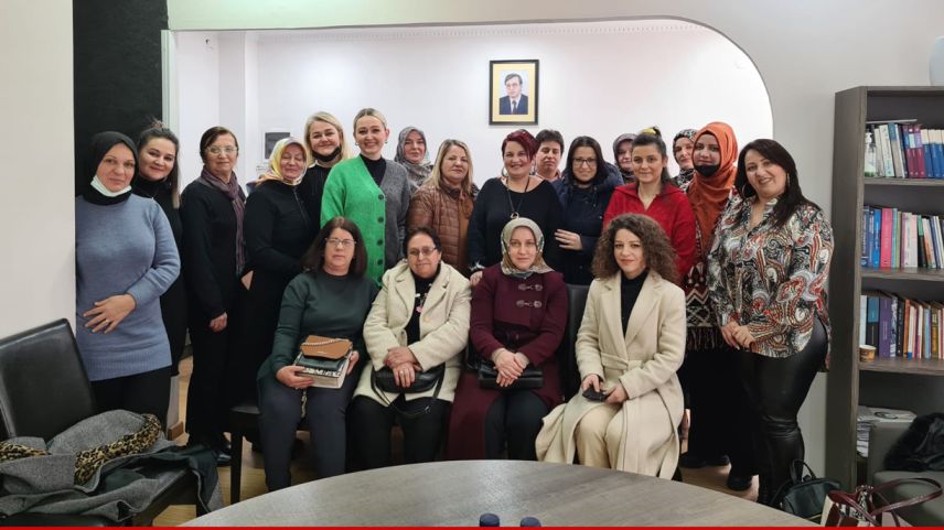 DEB Partisi Kadınlar Kolu üyeleri İskeçe’de bir araya geldi