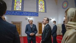 Türkiye Ticaret Bakanı, Sofya Kadı Seyfullah Efendi Merkez Camii’ni ziyaret etti
