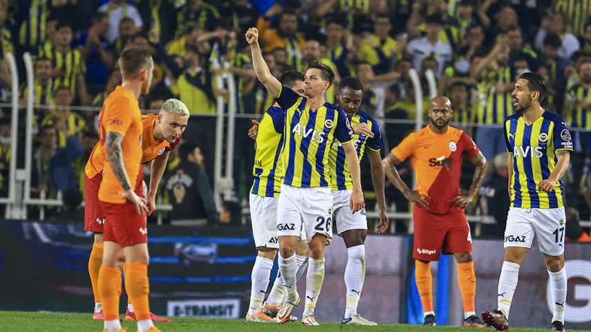 Derbide gülen taraf Fenerbahçe