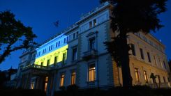 Cumhurbaşkanlığı Sarayı, Ukrayna bayrağının renkleriyle ışıklandırıldı