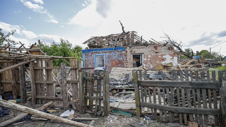 Rusya'nın bombaladığı Ukrayna'nın Pidgayne köyü harabeye döndü