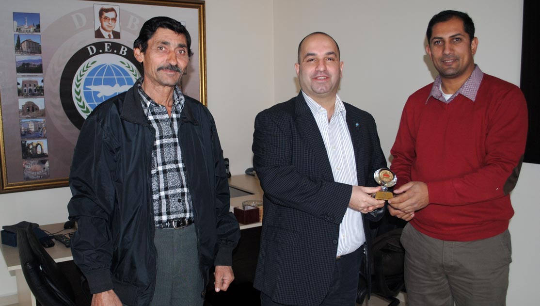 DİMETOKA MÜSLÜMANLARI DERNEĞİ’NDEN DEB PARTİSİ GENEL MERKEZİ’NE ZİYARET