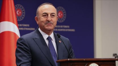 Çavuşoğlu: Yunanistan ihlalden vazgeçmezse adaların egemenliği tartışılır