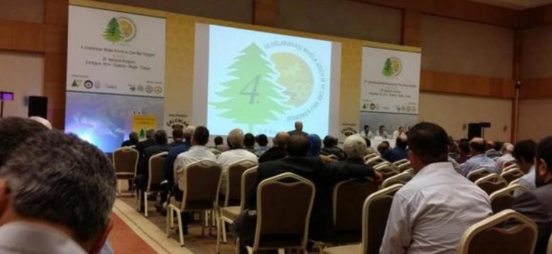 Batı Trakya’lı arıcılar ‘Arıcılık ve Çam Balı’ kongresine katıldı