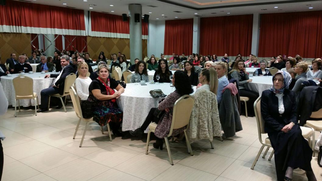 “Okutan Anne Projesi”nden “Aile İçi İletişim” Konferansı