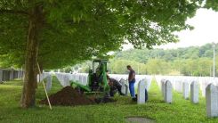 Bu yıl toprağa verilecek Srebrenitsa kurbanlarının mezarları hazırlanıyor