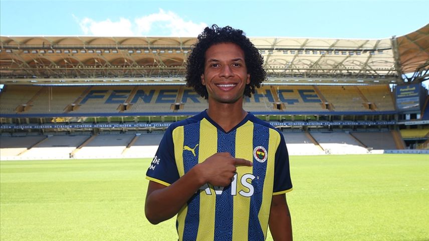 Fenerbahçe hem tutuyor hem atıyor