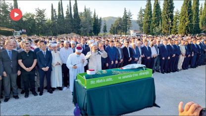 VİDEO | Müftü Mete'nin cenaze namazını kıldıran Erbaş binlerce kişiden helallik aldı