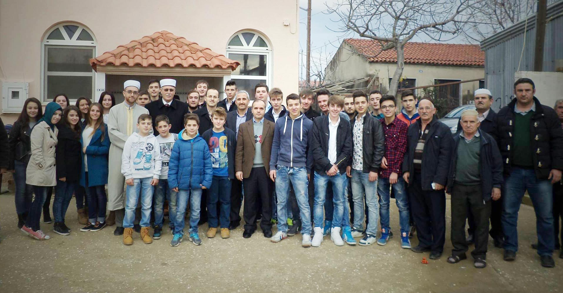 Harmanlık mahallesi gençleri mevlid okuttu