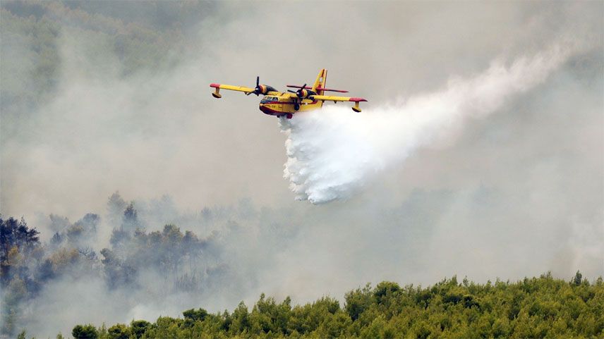 Taşöz Adası'ndaki yangın devam ediyor!