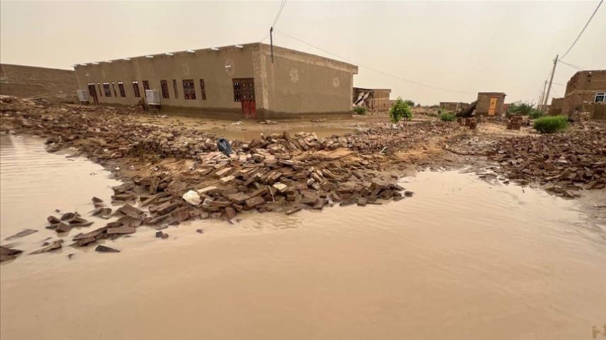Sel felaketlerinde hayatını kaybedenlerin sayısı 75'e çıktı