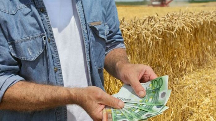 Πιο εύκολα η σύνταξη σε αγρότες με οφειλές στον ΟΓΑ μέχρι 12.000 ευρώ