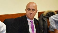 Papahronis meclis üyeliğinden istifa etti