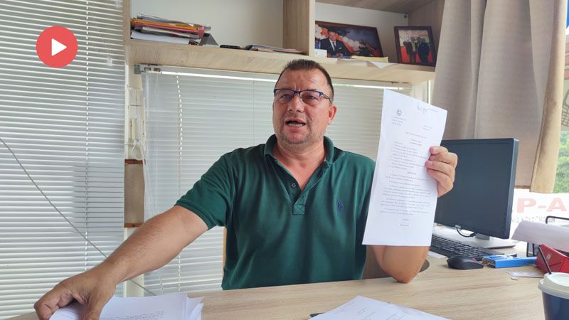 Ercan Mümin, belediye başkanı Önder Mümin'i belgelerle eleştirdi