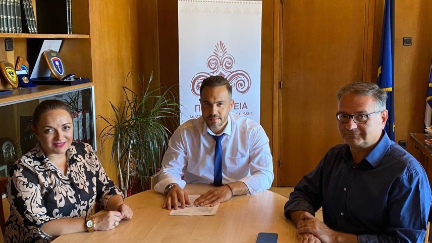 Çalikidis, engelliler için yeni Destekli Yaşam Evi'nin ruhsatını imzaladı