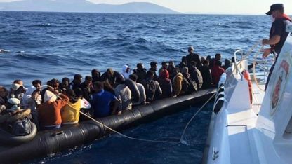 Yunanistan’ın ölüme terk ettiği 51 göçmen kurtarıldı