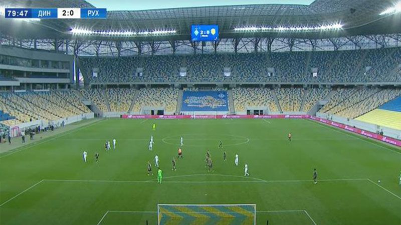 Dinamo Kiev'in maçı hava saldırısı uyarısı nedeniyle yarıda kaldı