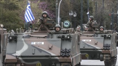 Yunanistan kötüye giden ekonomiye rağmen silah harcamalarını sürdürüyor