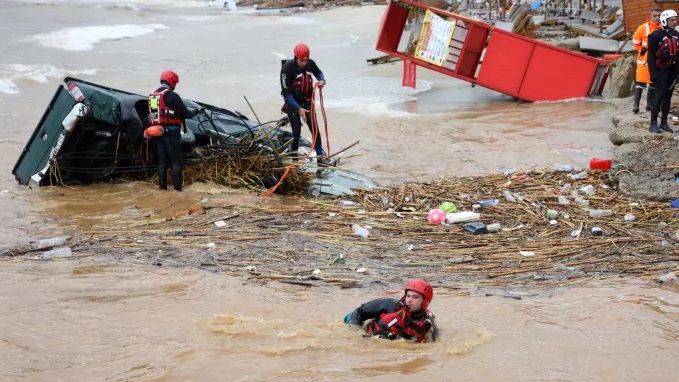 Kayıp kadını arama çalışmaları devam ediyor