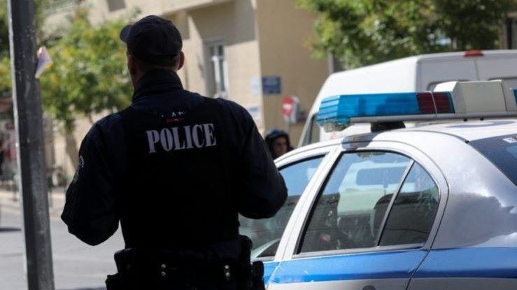 Hizmetçi, yatalak kadını boğarak öldürdü