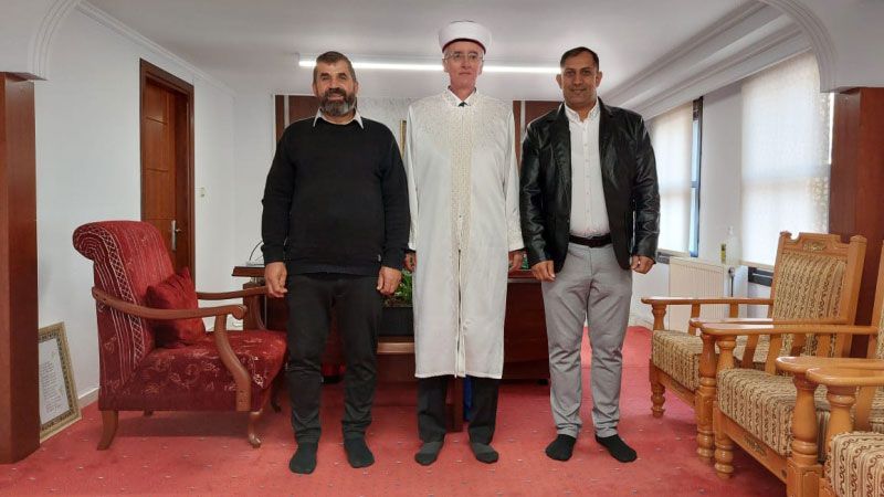 Dimetoka bölgesinden soydaşlarımız İskeçe Müftüsü Mustafa Trampa’yı ziyaret ettiler