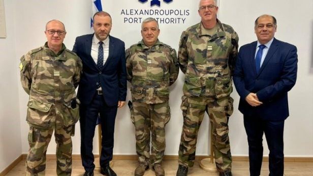 Fransa'nın donanması da mı Dedeağaç'a geliyor?