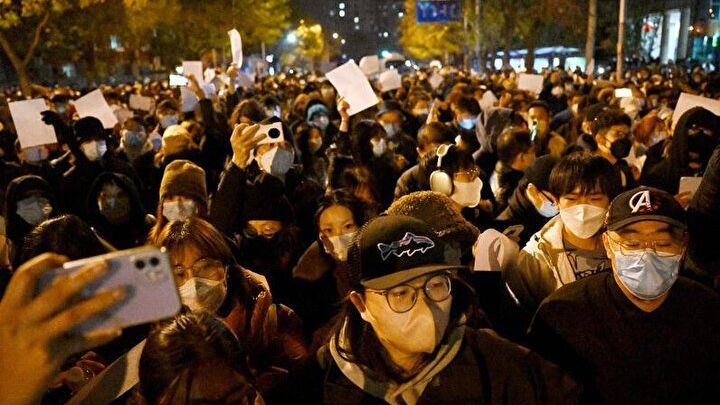 Çin’de halk sokakta, hak ve özgürlük talepleri yükseliyor