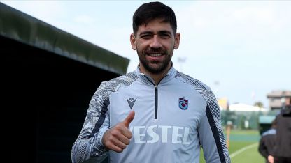 Trabzonsporlu Bakasetas, ''yurt dışındaki en iyi Yunan futbolcu'' ödülünü aldı