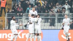 Beşiktaş sahasında Adana Demirspor'u  tek golle geçti