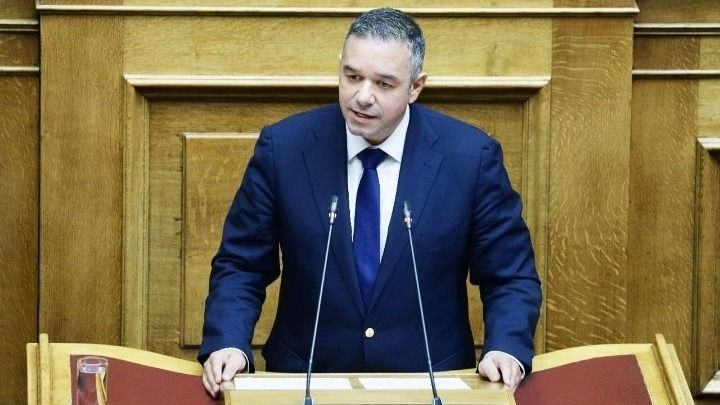 YDP Milletvekili Themis Himaras istifa etti