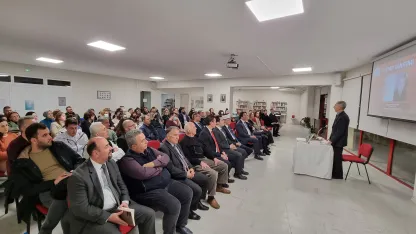 Emekli Öğretmen Tevfik Hüseyinoğlu’nun son kitabının tanıtımına İskeçe’de büyük ilgi