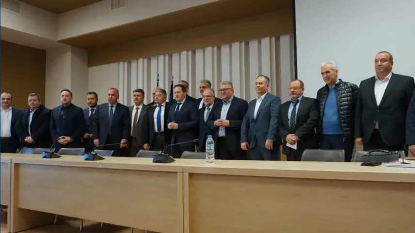 İçişleri Bakan Vekili Peças, bölgenin belediye başkanları ile bir araya geldi