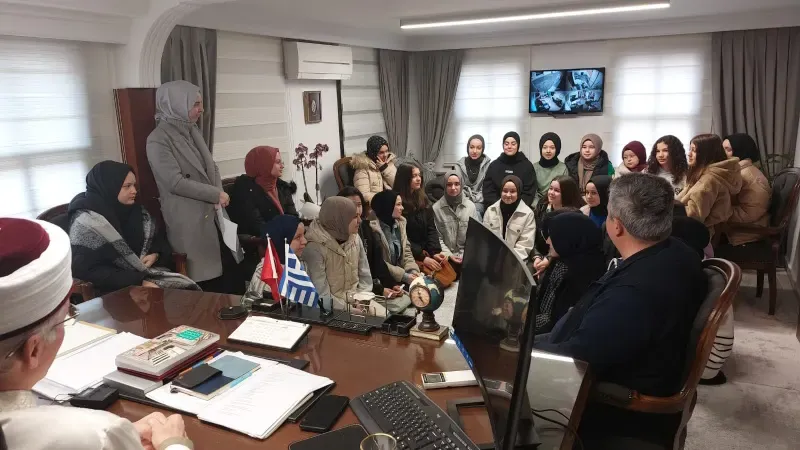 Genç Müftülük İskeçe kız grubundan Müftü Trampa’ya ziyaret