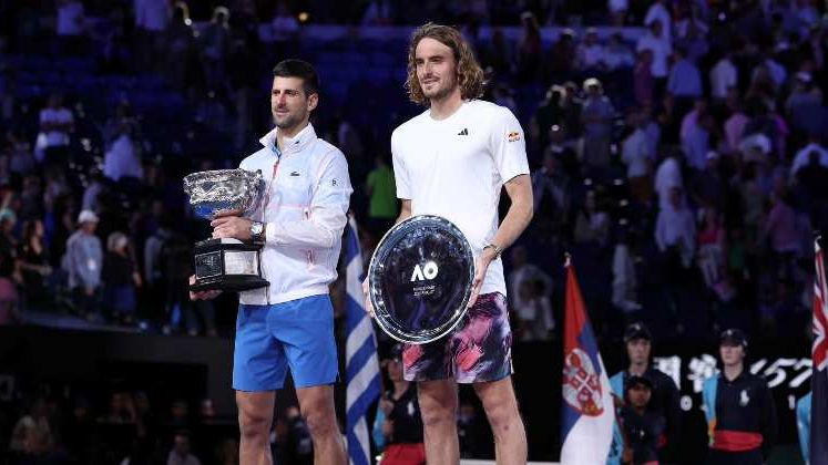 Yunan tenisçi Tsitsipas, finalde Djokoviç'e kaybetti