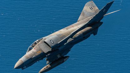 Ege'de Yunan askeri uçağı düştü