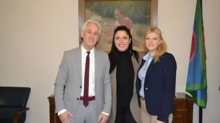 Haritonidu, İskeçe Belediye Başkan Yardımcısı olarak göreve başladı