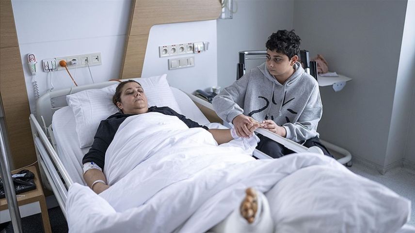 Deprem 13 yaşındaki ikizleri ayırdı