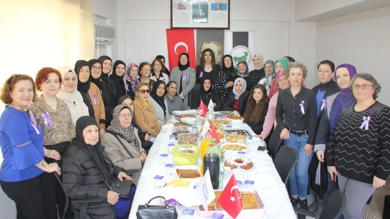 İzmit’teki Batı Trakyalı kadınlar depremzede kadınları ağırladı