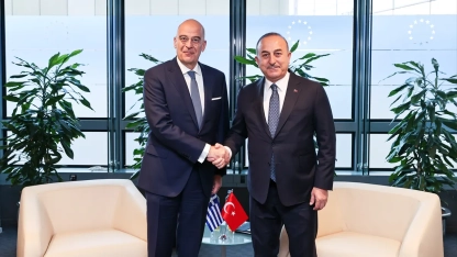 Dendias ile Çavuşoğlu Brüksel'de görüştü