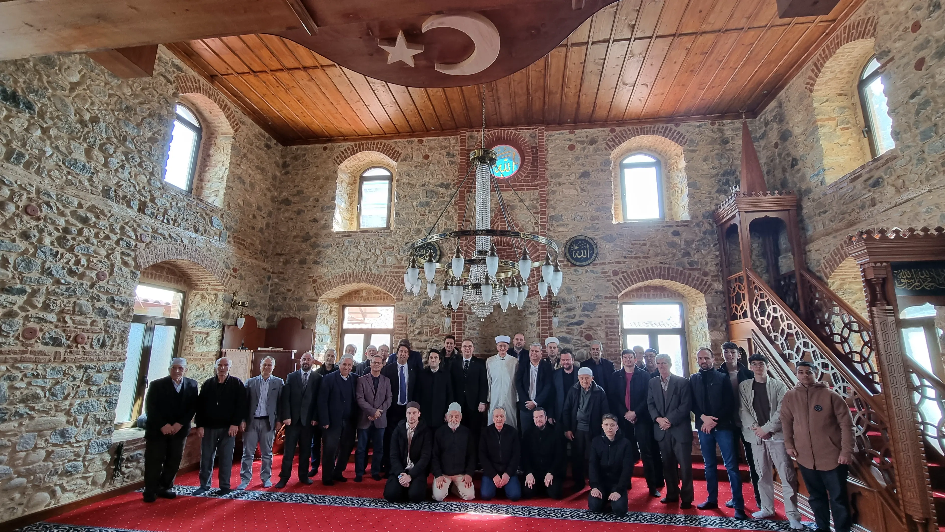 Başkonsolos Ünal, İskeçe Muhacir Camii’nde soydaşlarla buluştu
