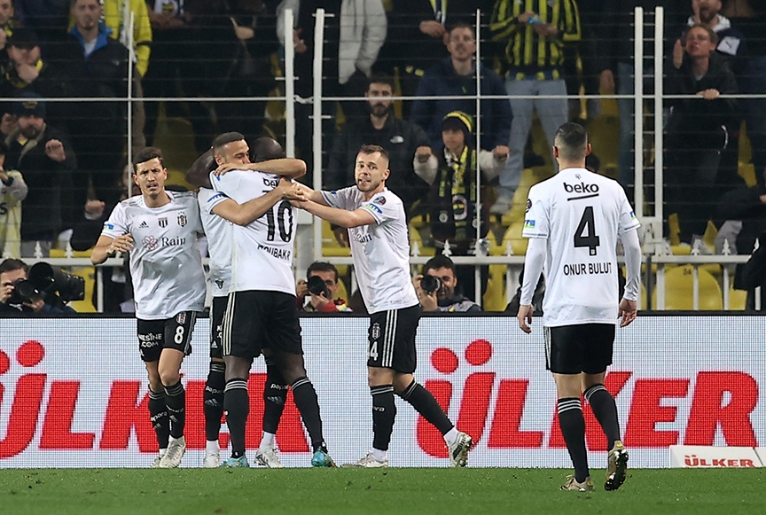 Beşiktaş, Kadıköy'den zaferle döndü